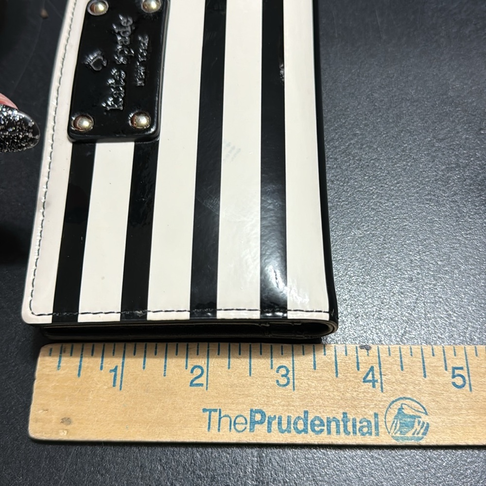 Kate Spade Wellessley Black Stripe Patent Wallet - Picture 10 of 10
